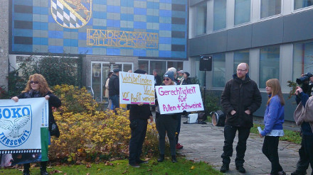 Aktionsbündnis übergibt Unterschriften in Dillingen