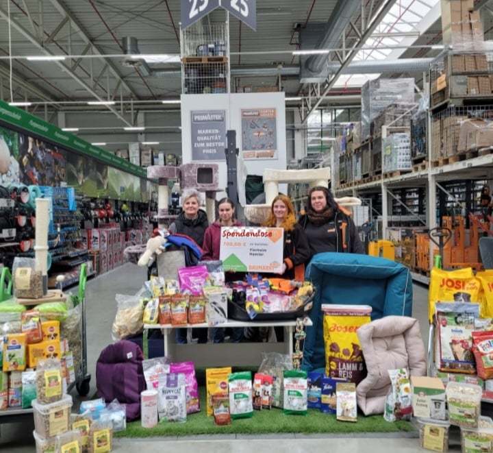 Futter- und Sachspenden vom Globus Baumarkt Ingolstadt